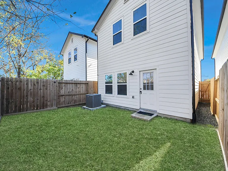 7963 Birmingham St — Photo 22