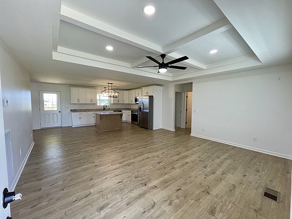 2nd image of 104 Donald Rd