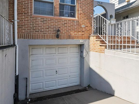 3rd image of 514 East 53rd
