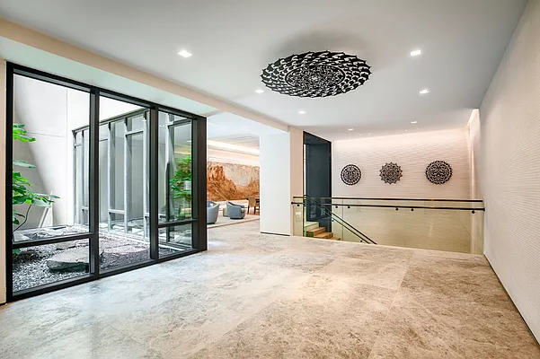 Rented by Compass | media 58