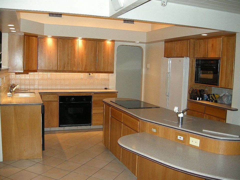1st image of 2564 Loring St
