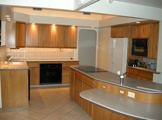 2564 Loring St, San Diego, CA 92109