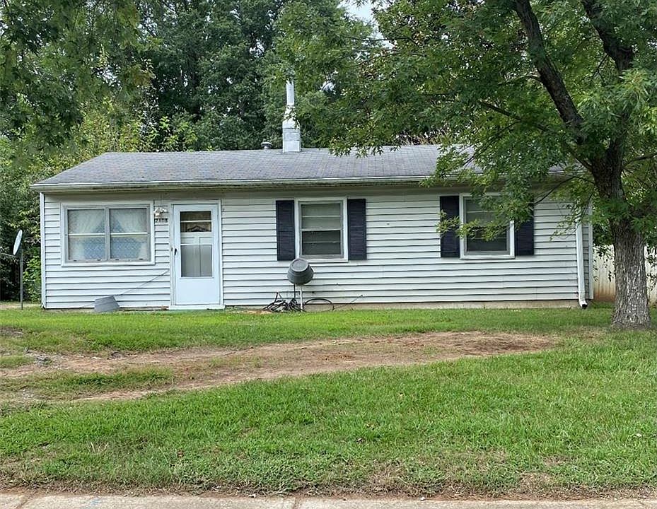 1st image of 2102 W Florida St