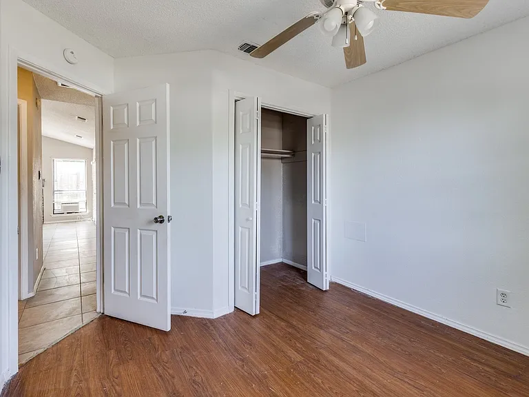 8602 Skyview — Photo 15