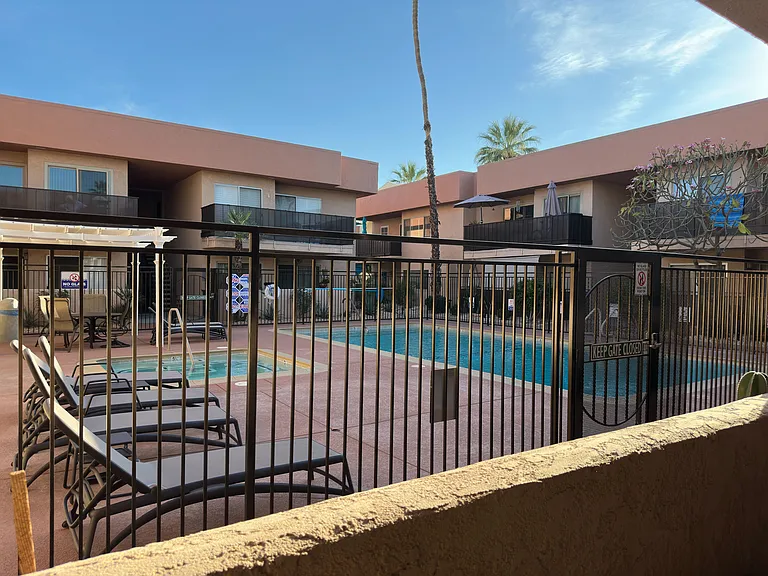 400 N Sunrise Way — Photo 39