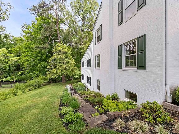 4th image of 406 Bellefonte Princess Rd