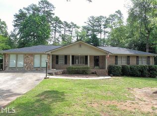 187 Lancelot Way, Lawrenceville, GA