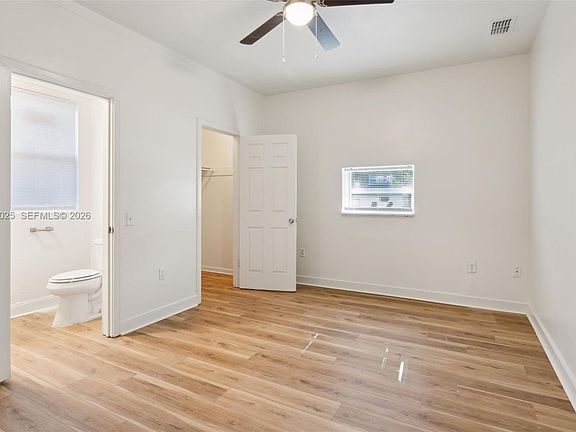 5th image of 2504 Danson St