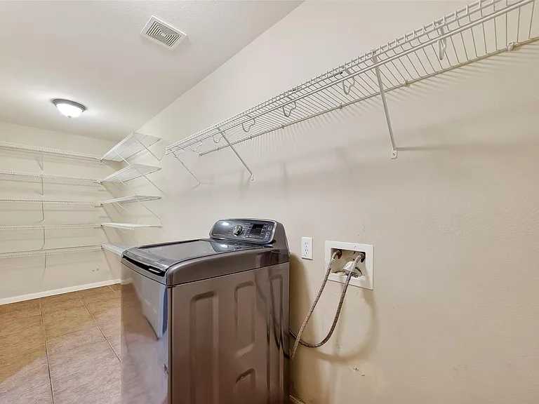 31722 Royal Woods Ct — Photo 13