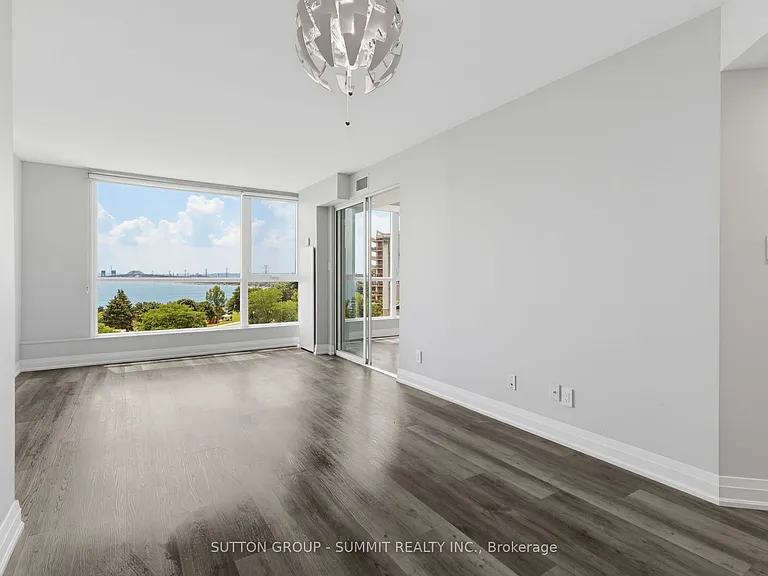 415 Locust St #602 — Photo 20