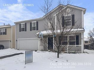 8111 Royal Elm Dr, Blacklick, OH 43004