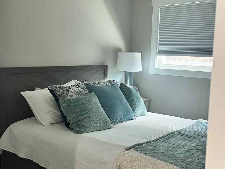 5033 Island View St — Photo 9