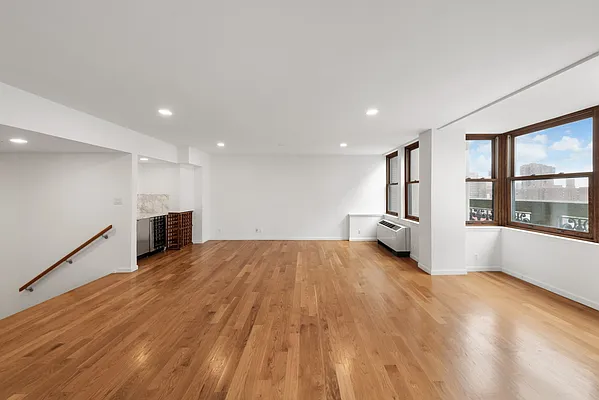 Rented by Compass | media 19