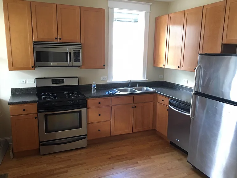 417 Circle Ave #1 — Photo 9