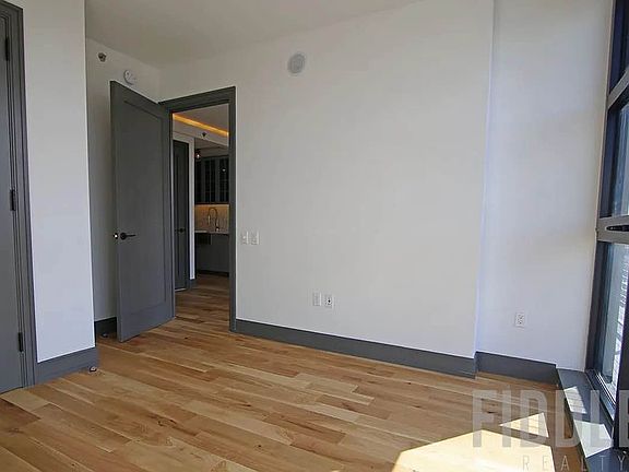 5th image of 56 Oak St #5K