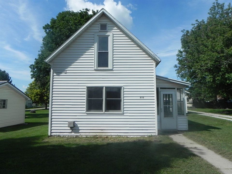 1st image of 810 Thorn St