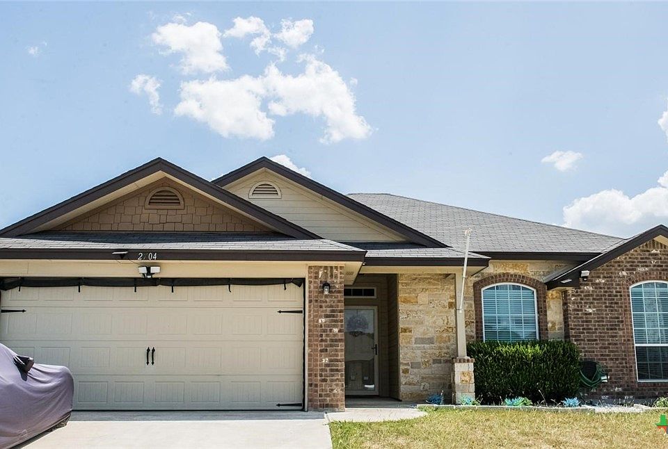 1st image of 2704 Tarrant County Dr