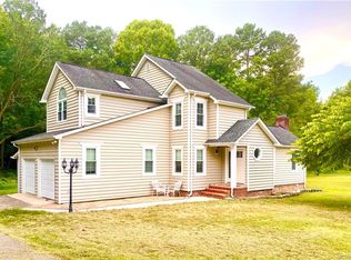 1201 Pondola Ln, Colonial Heights, VA 23834