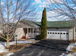 25 Serenity Way, Manchester, NH 03104