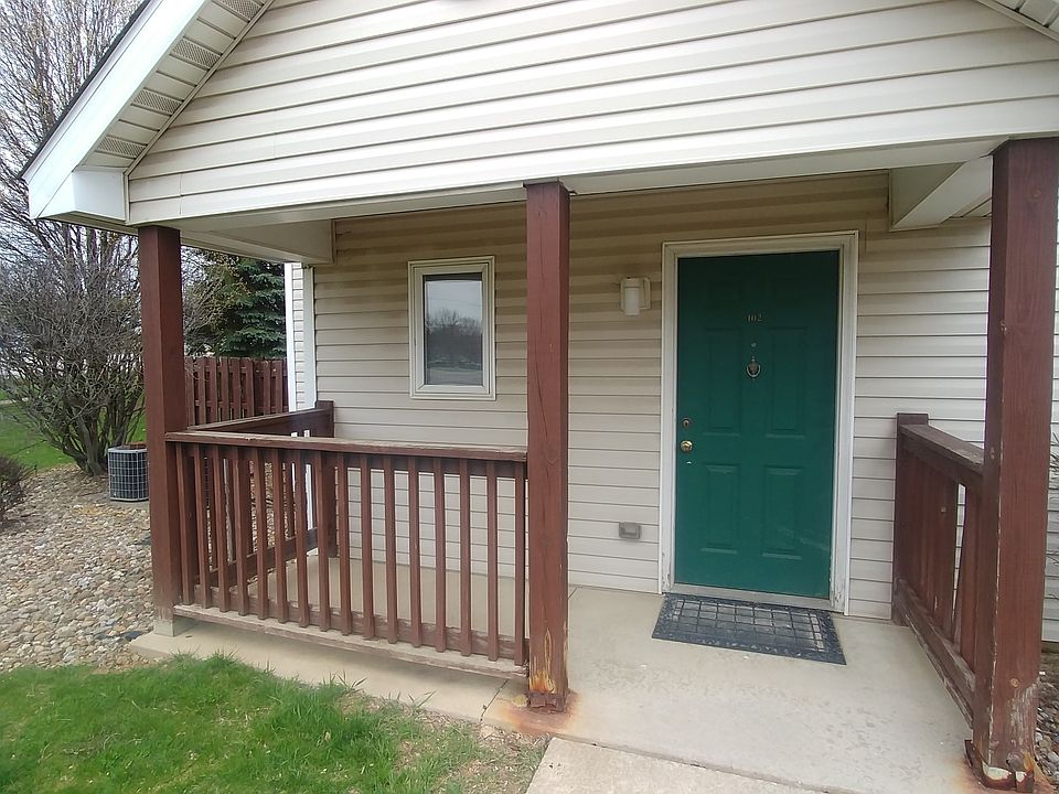 1st image of 1335 High St #114