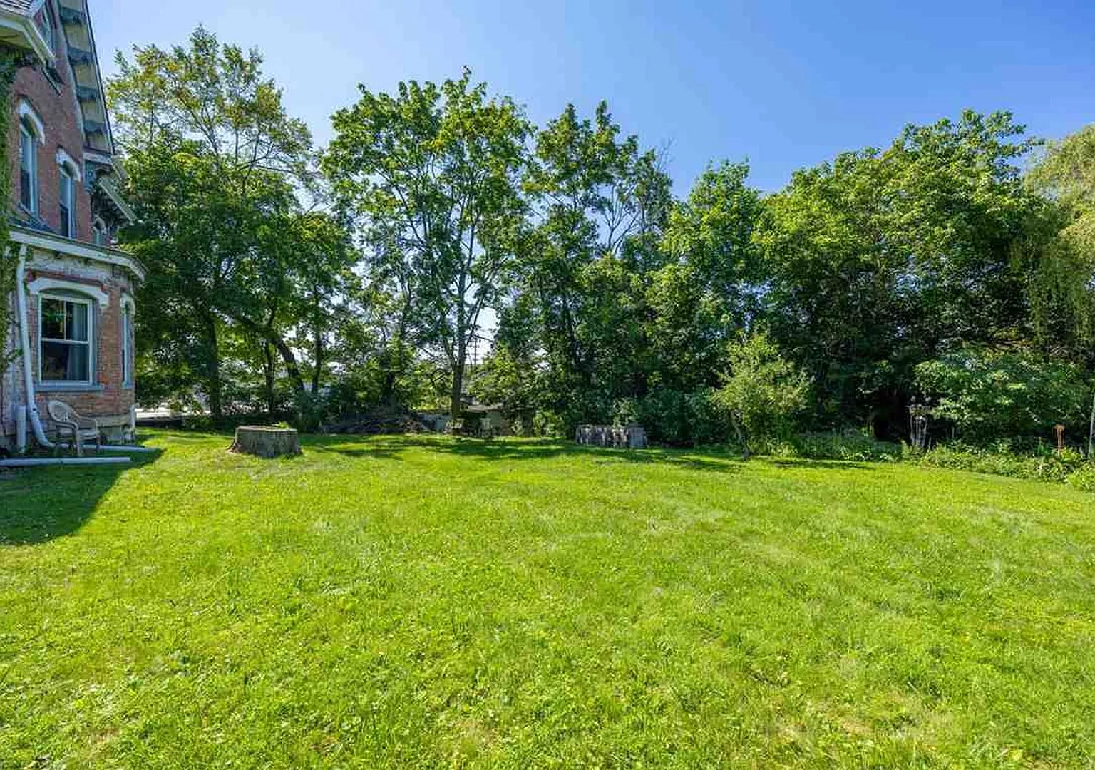 991 Leon Road — Photo 4