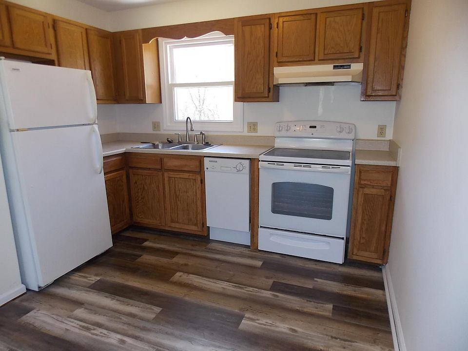 1st image of 1528 Sandy Cir