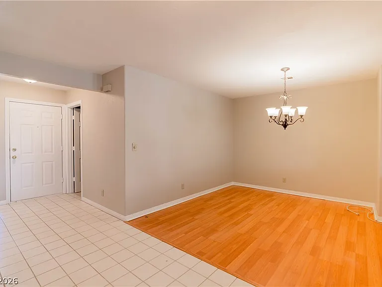 2761 Laguna Shores Ln — Photo 11