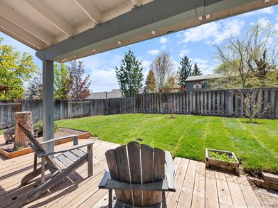 1993 NE Red Rock Ln, Bend, OR, 97701