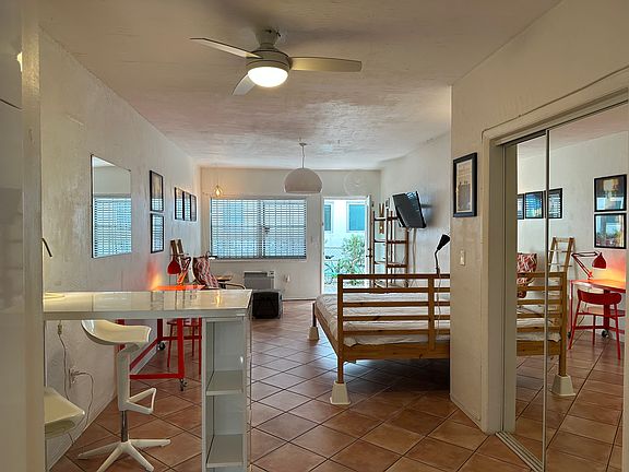 2nd image of 1611 West Ave APT 4
