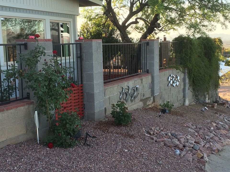 Rose bushes front
Of house