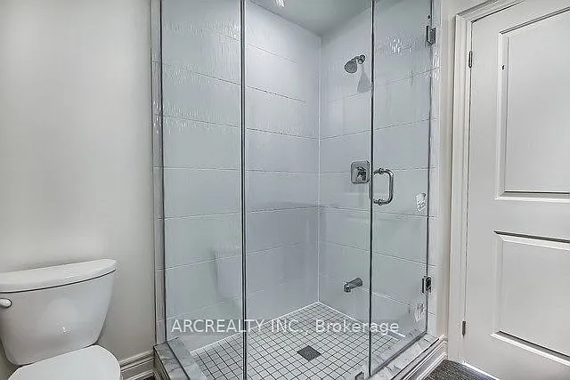 79 Baldry Ave — Photo 43