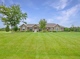 W320S3467 S Esser Dr, Waukesha, WI 53189