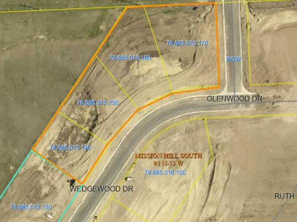 3003-3005 Wedgewood Dr #7, Yankton, SD 57078