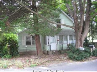 56 Pond Meadow Rd, Essex, CT 06426