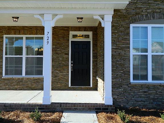 Located on 0109 in Hawk's Creek - The Oaks in Fort Mill, SC