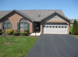 22 Rolling Ridge Dr, Milton, PA 17847