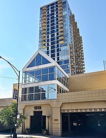 1st image of 1212 N Lasalle St #810
