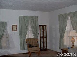 4th image of 727 Indiana St