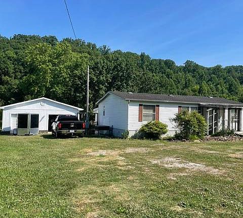 3rd image of 149 Sweetwater Rd