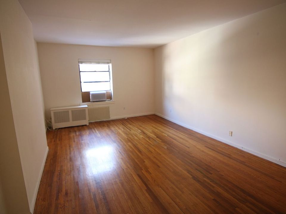 1st image of 321 W 105th St #5B