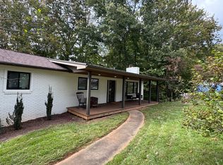 156 Woodland Dr, Mars Hill, NC 28754