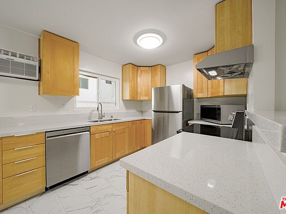 3rd image of 5232 Corteen Pl Unit 29