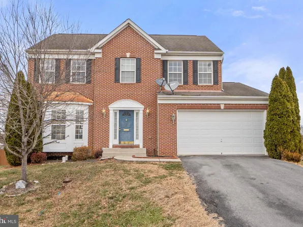 107 Milkweed Ln, Bunker Hill, WV 25413