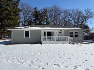 1175 S Munroe Rd, Tallmadge, OH 44278