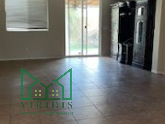 3rd image of 5520 Rockview Dr