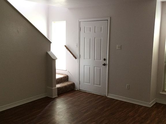 4th image of 5705 E Texas St APT 17