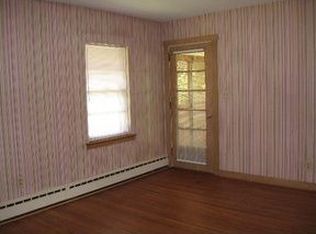 404 Le Grande Blvd, Aurora, IL 60506