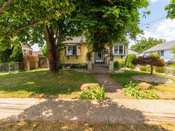 2009 Fay Ave, Linden City, NJ 07036