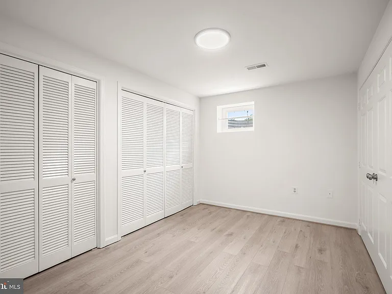 7109 Radnor Rd — Photo 37