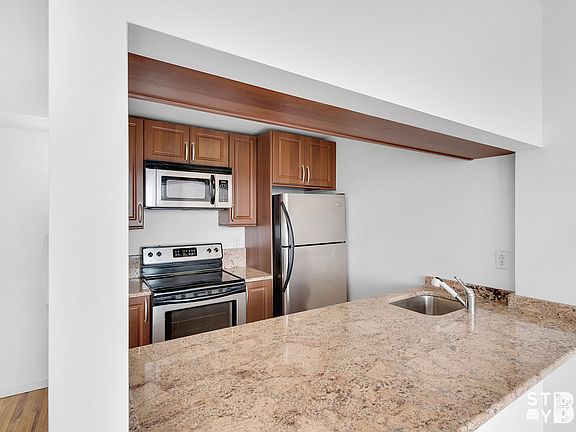 5th image of 358 Grove St #B11